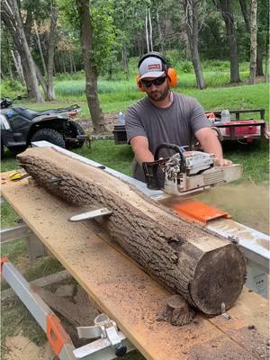 I love chainsaw milling black walnut and i love using black walnut for woodworking projects. Black walnut is a top seller among my woodworking customers and the woodworking projects i produce out of black walnut sell so well!  Woodworking begins with a log being milled. Its such a joy to mill logs, sell the slabs to local woodworkers, and use the slabs I milled for my own woodworking projects.  #woodwork #woodworking #wood #blackwalnut #liveedge #satisfyingvideo #workhard #followyourdreams #stayhumble 