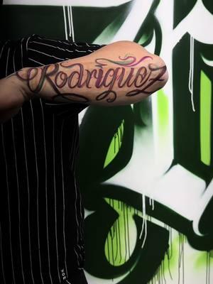 This lettering came out 🔥🔥🔥 #fyp #consistency #oldies #inkmaster #viralvideo #artist #fypシ #viral #chicano #nobodysclown #cholo #browntiktok #dynamicink #bishoprotary #tattoolife #xyzbca #lettering 