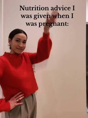 That’s right, NONE. One of the biggest surprises during my pregnancy? No one talked about prenatal nutrition. 🤯 If there’s ever a time to focus on what you eat, it’s pregnancy—your nutrient intake directly impacts your baby’s development. While I had an amazing OBGYN, doctors often receive very little nutrition training and don’t have the time to cover the complexities of prenatal nutrition with each patient. As a result, so many moms-to-be turn to Google, only to be bombarded with conflicting information that leaves them feeling overwhelmed, anxious, and even fearful of what to eat. That’s exactly why I created the Balanced Bump Method—a 12-week program designed to cut through the noise and give you personalized, evidence-based guidance to nourish yourself and your growing baby with confidence. 💛 No more confusion. Just clear, actionable advice so you can focus on what really matters—feeling your best and supporting your baby’s development. #prenatalhealth #healthypregnancy #healthypregnancyeating #pregnancynutritionist #prenataldietitian  