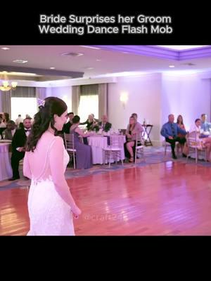 #flashmob #wedding #bridedance #surprise #groomreaction #fyp #trending #flashmobwedding #weddingflashmob #weddingphotographer #weddingmemories #weddingday #weddingvideo 