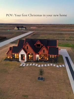 The holidays here would be amazing! 🎄🏡 #dallas #dallasrealtor #texas #texashomes #homes #oneacrelot #dreamhome #modernfarmhouse 