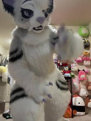 This dance is so fire! 👀💛  #furryfandom #furyou #furrytiktok #furry #fursona #furrytok #furrycommunity #furrytiktoker #furrytrash #furries #furriesoftiktok #furrytrend #furrydance #antizoofile #fullsuit #fullsuiter #trend 