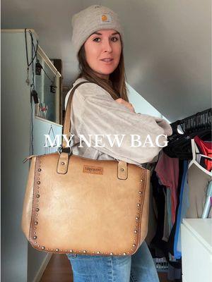 Wrangler has done it again  #wranglerbag #mynewbag #horsegirlbag #westernbag #wranglerpurse 