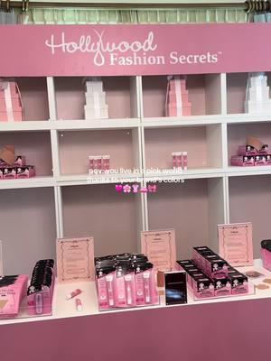 #hollywoodfashionsecrets #fashiontape #giftingsuite #influencerevent #pink #pinkaesthetic 