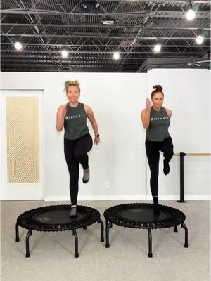 All I want for Christmas is... strong legs and a whole lotta bounce!  🎄🔥 Trampoline workouts are the "sleigh ride" your fitness routine needs this season.   Burn off those holiday treats, boost your cardio, and jump into the new year feeling strong and merry. 🎅💪   Who’s ready to sleigh their workout? Tag your holiday workout buddy below! ⬇️   #trampolinefitness #fitmas #bouncepartner #cardioworkout 