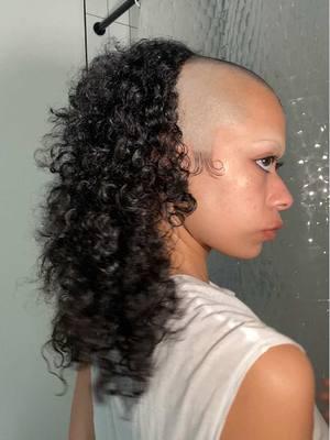 maintenance : 3 #hair #skullet #curlyskullet #haircut #curlyhair #curlyhairroutine #curlyhairstyles #curlyhairstyle #curlyhaircut #shavedhead #shavedbrows #hairstyle #hairstylist #alternativehairstyles #alternativeblackgirl 