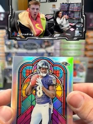 One of the best cards you can pull out of the product🤯👀 Find your daily breaks located in our tiktok shop🧃 #sportscards #tradingcards #nflcards #whodoyoucollect #paniniamerica #cardbreaks