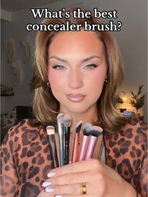 What’s the best concealer brush?! 👀 #makeupbrushes #bestconcealerbrush #favoritebrushes #makeupbrush #favoritemakeupbrushes 