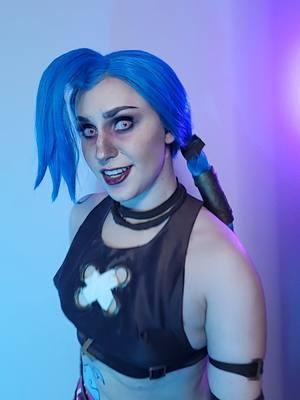 which one? #jinx #arcane #leagueoflegends #lol #jinxcosplay #jinxcosplayer #jinxarcane #jinxleagueoflegends #jinxlol #arcanecosplay #arcanecosplayer #arcanenetflix #arcanejinx #arcaneleagueoflegends #arcanelol #leagueoflegendsriotgames #leagueoflegendscosplay #leagueoflegendscosplayer #leagueoflegendsarcane #leagueoflegendsjinx #lolriotgames #arcaneseason2 #season2arcane #lolcosplay #lolcosplayer #loljinx #lolarcane #netflix #netflixseries #netflixarcane #riotgames #riotgamesleagueoflegends #riotgameslol #piltover #undercity #theundercity #ellapurnell #cosplay #cosplayer #c0splay #c0splayer #fyp #foryou #foryoupage #penbaycos #fypシ @Netflix @riotgames @riotgamesbrand @League of Legends 