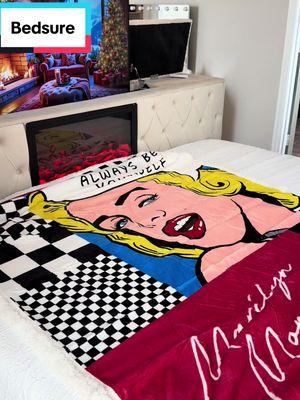 Ella esta feliz con su nueva colcha de @Bedsure #bedsure #forallcozymaker #cozymaker #marilynmonroe