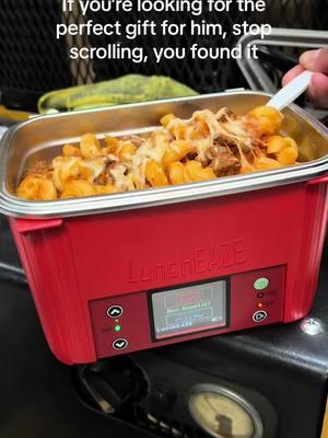 He'll thank you for this all 2025 😉 LunchEAZE is a cordless, electric lunchbox that heats his food automatically, on schedule, so he never has to eat cold meals again 🤩🎁 #giftsforhim #2025 #savemoney #lunchtime #bluecollar #luncheaze