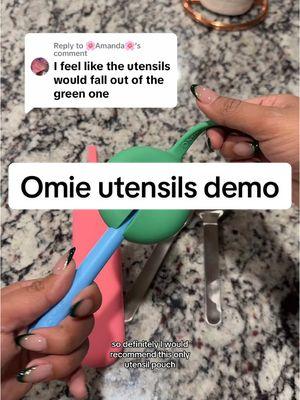 Replying to @🌸Amanda🌸 they actually don’t fall out. My daughter takes them every single day and they work great. I think it’s the silicone that they use. @OmieLife #omie #omiebox #omieutensils #omielunchbox 