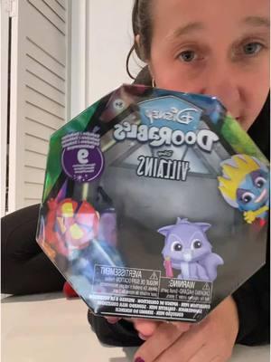 Disney Doorables Villain Unboxing! 🥰 #DisneyDoorables #Doorables #disneydoorablesunboxing #disneydoorablesdisplay #doorablecollection #displaycase #disneydoorablescollectionpeek #villain #disneyvillains 