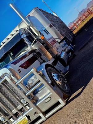 #peterbilt #peterbilt389 #peterbiltgang #peterbiltsdaily #chasethatbag #rideordie #bluecollar #bluecollarlife #bluecollarwife #loadthewagan #feedthedriver #cowwagon #nightriding #peterbiltstrong #semitruck #semilights #litup #onthejob #cowmobbin #dairycows #largecar #livingthedteam #fyp #viral #fypviral #fypage #viraltiktok #viral #viraltiktoks #viralvideo #letsgoviral #share #reshare #makemoney #smellslikemoney #ontheroad #coasttocoast #whiteandmarroon #22 #sexytruck #cattlehauler #lifeontheroad #seperatedbydistance #peterbilttrucks #peterbiltsoftiktok #makemoneyson #whatdoyoudoforaliving #nm #newmexico #nmcheck #damnson 