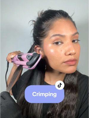 Rizando mi pelo 🥰  #crimpedhair  #crimper #haircrimper #easyhairstyle #alisonpizarro #wavytalk 