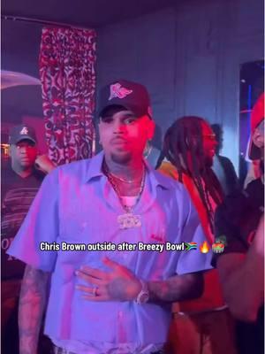 Chris Brown outside in South Africa🇿🇦🫡🔥 - - - #chrisbrown #chrisbrownofficialupdates #concert #live #breezy #teambreezy #popular #DejaKatelynnDay #explore #clocknbreezytv #explore #explorepage  #fyp #viral #foryoupage #fypシ #rnb #fans #chrisbrownofficial #breezyseason  #ohb🏁 #album #newmusicalert #ohbfarms #CB15K #11111album #katelynnxxbreezy  #BreezyBowl #BreezyInJoburg🇿🇦 #BreezyInBrazil 🇧🇷