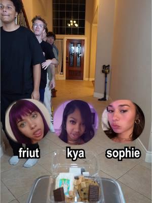 Did you see it‼️😭 #friutsnacks #minigame #cookingwithkya #sophierain 