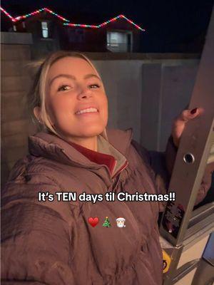 Yes this is the latest we’ve ever been still decorating.🙃🎄♥️🎅🏻  xx Angela Claire #christmascountdown2024 #itschristmastime #christmaslights #bestboyfriend #besthusband #holidaylights 