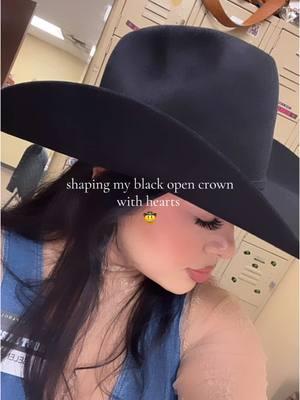 obsessed is an understatement 😮‍💨 #rodeoking #rodeokinghat #feltseason #blackfelt #opencrown 