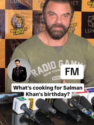 Sohail Khan Discusses how family is planning to celeberate Salman Khan Birthday Follow Filmymantra for more For inquiries contact @Murtaza Rangwala  #sohailkhan #paps #pap #paparazzi #filmymantra #trending #viral #bhaijaan #salmankhan #beinghuman #fyp #foryou 