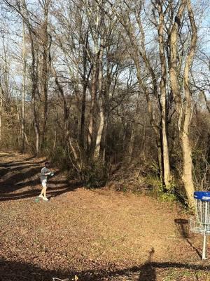 Is there a better feeling than sinking a 30 footer…….. for bogey? 😂😂😂😂 #Discgolf #discgolflife #teambangachain #Fyp #Discraft 