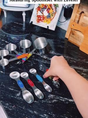 Grab yours now before they run out of stock again! #measuringcupsset #magnetic #magneticmeasuringspoons #christmasgiftideas #measuringspoons #measuringcups #tiktokshopcybermonday #tiktokshopblackfriday #tiktokshopholidayhaul 