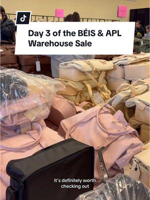 Got to see a lot of accessories and backpacks on day 3 of the BÉIS & APL Warehouse Sale at @Alternative Retail! I just checked Eventbrite and there are still tickets available for the APL sale, which also gives you access to BÉIS! #beis #beistravel #beiswarehousesale #beissale #warehousesale #alternativeretail #beistravelbags #doppkit 