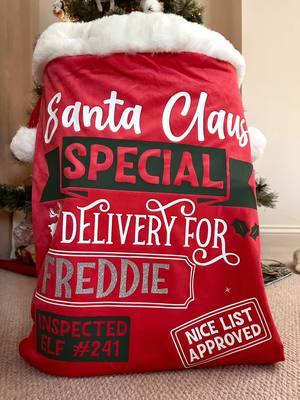 🎅 Sack the boring gifts — let’s personalize it! Watch how to create a custom Santa sack that’s merry, bright, and oh-so-special! 🎁 Whether it’s for big kids or little ones, this DIY adds an extra sprinkle of holiday magic. 🛷 🎨 Ready to make your own? What designs would you add to your Santa sack? Tell us below! 👇 . #CreativeFabricaCrafts #ChristmasCraft #SantaSack #SantaCraft #ChristmasHTV #ChristmasDIY