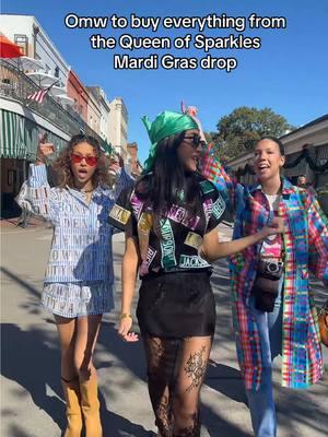 LIVE NOW!!!! 🏃‍♀️ 🏃‍♀️ 🏃‍♀️ 🏃‍♀️  #queenofsparkles✨ #mardigras #neworleans #neworleansfood #louisianatiktok #queenofsparkles #parade #mardigras2024 #mardigras2024 #mardigrasoutfit #nola #mardigrasparade #nola #thequeenteam #louisiana #fashiontiktok 