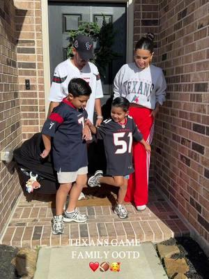 Just me and my boys !!! 🥰🏈🥳 #boymom #momlife #youngmom #momlife #postpartum #relatable #htx #momof3 #motherhood #postpartumoutfits #OOTD #ootdinspo #gameootd #football #footballtiktok #outfitinspo #gameday #texans #family #familyof5 