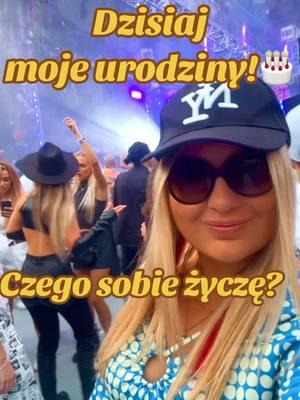 #newyork #newyorkcity #festivalsnyc #mojeurodziny🎂 #mojeurodziny #mojeurodzinki #mybirthday #mybirthdaytoday #mybirth #nowyjork🗽 #nowyjork #ny #ravepeople #festiwalowicze #festivaloutfit #festivaloutfits #ilovefestivals #festiwale #podróże #fyppppppppppppppppppppppp #webelonghere #webelongtogether @We Belong Here #centralpark #wollmanrink #wollmanrinknyc @Wollman Rink NYC 