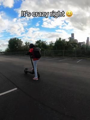 Thats tuff  #electricscooter #electricscooterlife #scootergang #scooterlife #fastscooter #electricscooter #escooters #electricscooters #scooter_kel #scooterkel 