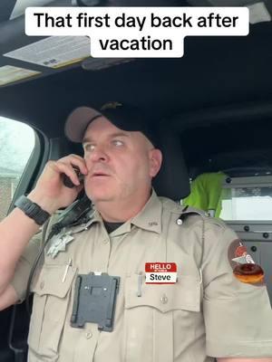 It be like that sometimes 🤣 #cophumor #deputiesoftiktok #deputysheriff #vacationmode #forfun #funnyvideo #humor #humortiktok #comedyvideo #toofunny #mixup #remembertosmile 