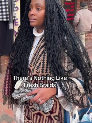 Absolutely in love with these goddess braids, they’re giving wealthy black girl! @jonica is the blueprint of course! #goddessbraids #holidayhair #holidayootd #braids #richblackgirltiktok 