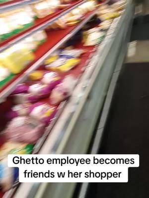 #messingwithher #findher #karensoftiktok #joevs #shopper #friends #ghettoemployee #ghetto #employee  Ghetto employee finally becomes friends with her shoppers 🤣