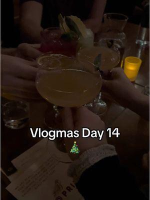 I still have more christmas shopping to do, wheres everyones fav places to look for gifts?? #Vlogmas #Vlog #diml #dimlvlog #sanfrancisco #sf #sflife #sfliving #sflifestyle #sfvlog #nightout #sfbars 