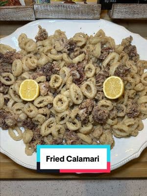 Make fried calamari with me! #foryou #fyp #foryoupage #christmaseve #christmasseries #sevenfishes #momtok #MomsofTikTok #Foodie #FoodTok #easydinner #dinner #calamari #friedcalamari 