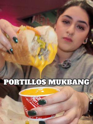 @portilloshotdogs mukbang! As requested 😋😋  @Courtney | BBK&Co. made me crave it #foodies #eating #chicago #italianbeef #hotpeppers #cheesesauce #bigbites 