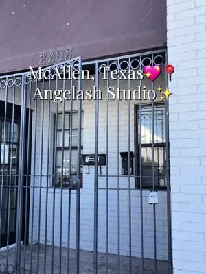 I had such a peaceful experience i legit caught myself snoring a million times lol🙈 go see angela shes too kind💖✨ #rgv #braids #barber #course #business #956 #utrgv #rgvfood #edinburg #edinburgtx #foodblog #956beauty #hairstylist #fyp #crochethair #mcallentattoo #hairtutorial #haircut #mcallen #mcallentx #lash #lashes #lashtech #lashartist #956lashes @Ange’Lash Studio | McAllen, TX 