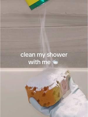 may he lose an inch off his height whenever he looks at another girl, amen #CleanTok #cleaningasmr #cleaningtiktok #showerclean #bathroomclean #lemoncomet #fabuloso #tubclean #satisfyingclean #scrubbingasmr  #scrubbingsounds 