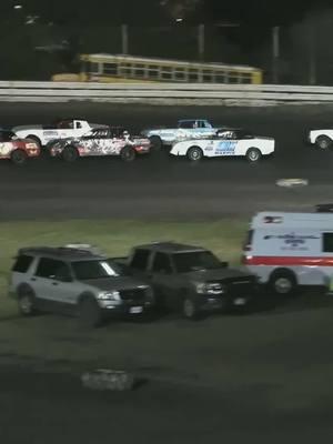 𝗛𝗜𝗚𝗛𝗟𝗜𝗚𝗛𝗧𝗦: A three way battle for the lead between Martin, Maupin, & Faulkner makes for one of the most exciting Factory Stock races at South Texas Race Ranch! Check out the Day Motor Sport highlights! Replay the entire Outlaw 34 NOW only on RaceON! #racing #dirtracing #factorystock #southtexasraceranch #highlights #replay #raceon