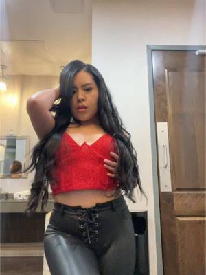 @FashionNova  #fashionnova #fashiontiktok #fypシ゚viral #paratii #latinas #latinascontentcreator #leatherpants #winteroutfit #baroutfits #parativiraltiktok #leatheroutfit #curledhair #winterfashion #baroutfits 