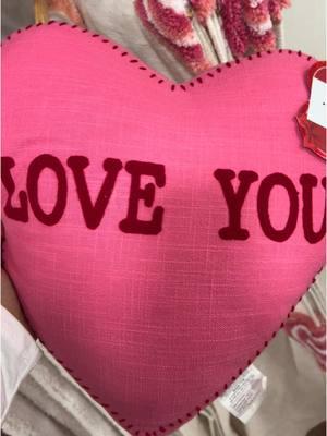 Homegoods💗💘🥰 #homegoods #homegoodsvalentines #homegoodsvalentinesday #homegoodsvalentinesdecor #valentines #ValentinesDay #valentinesdecor 