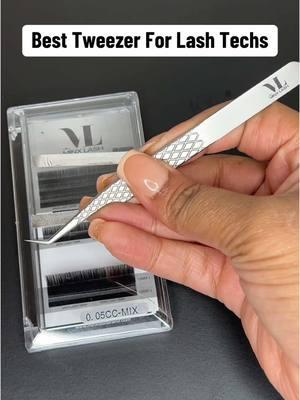 #lashtechs #beginnerlashtech #lashtweezers #lashtok #minxlashbrand #lashsupplies #lashing #lashartisttips #lashartists #lashartistoftiktok 