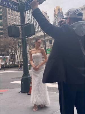 Bridal shoot in the City🗽🚕 #fyp #foryoupage #trending #bridalshoot #nycbridal #photoshoot #nycshoot #manhattannewyork #jennaode #newyorkphotoshoot #newyorkbride @Jorge Valencia 