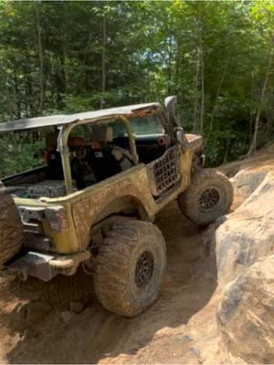 Hollerwood Offroad Park is one of our favorite places to go! If you havent been, its worth the trip! #fyp #nbdoffroad #2024 #hollerwoodoffroadpark #kentucky #jeep #jk @Mark Schneidmiller @tinaschneidmiller 