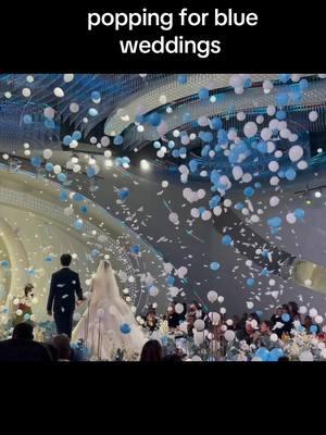 #balloonpopping #balloondecor #balloontiktok #weddingtiktok #weddingplanning #weddingvibes #bluewedding #weddingstyle #eventsetup #eventplanners #eventdesign #weddingideas #fyp 