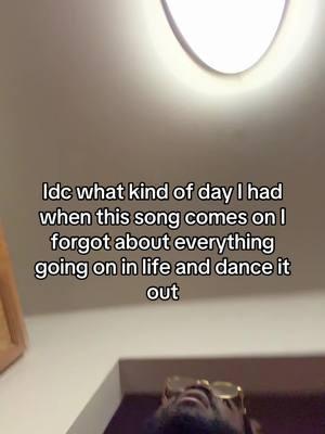 Dont let life stress you out you got this and so does the universe just dance and let your worried go#housemusic#noworries #dance#danceitout #fyp#kendology