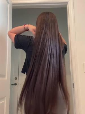 Long hair >>>> #hair #longhair #hairtrends #miami #hairstyle #haircare #hairtok #pelolargo #hairoftheday #cabellolargo #hairtiktok #hairtutorial #healthyhair #healthyhairtips #healthyhairtiktok #fypage #longstraighthair #hairgrowth #hairgrowthtips #hairgrowthjourney  #longhairstyles #heatlesshair #brunette  #creatorsearchinsights 