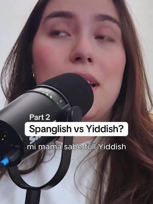 Yiddish for dummies Part 2 🐻 🍕 💃  Vayan a @Nati Hauser para part 1!  #yiddish #waitque #podcast #parati #venezolana #spanglish #judaismo #jewtok #podcastlatino #latinas #miami #languages #historiasdetiktok 